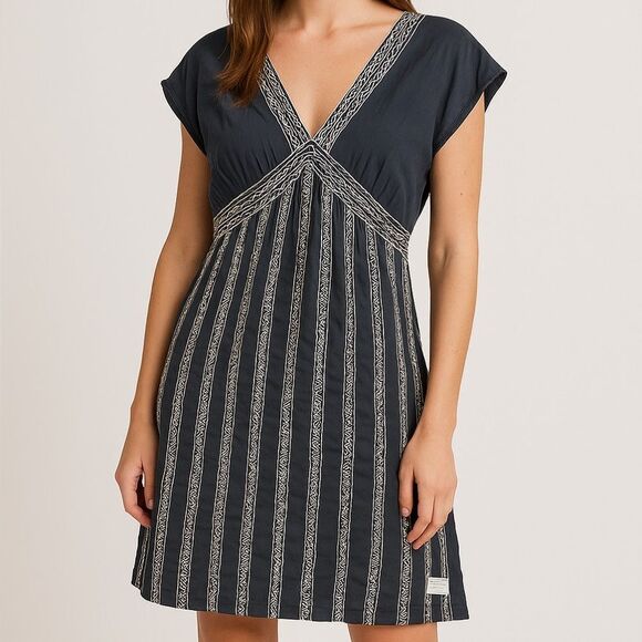Anthropologie Dresses & Skirts - Anthropologie Odd Molly Gray Dress with White Detailing